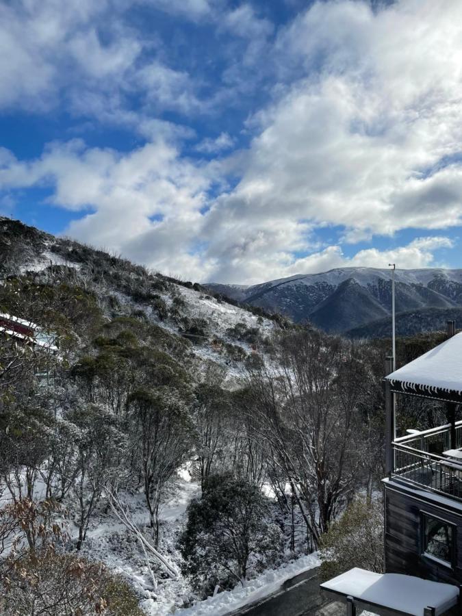 Falls Creek Hotel Exterior photo
