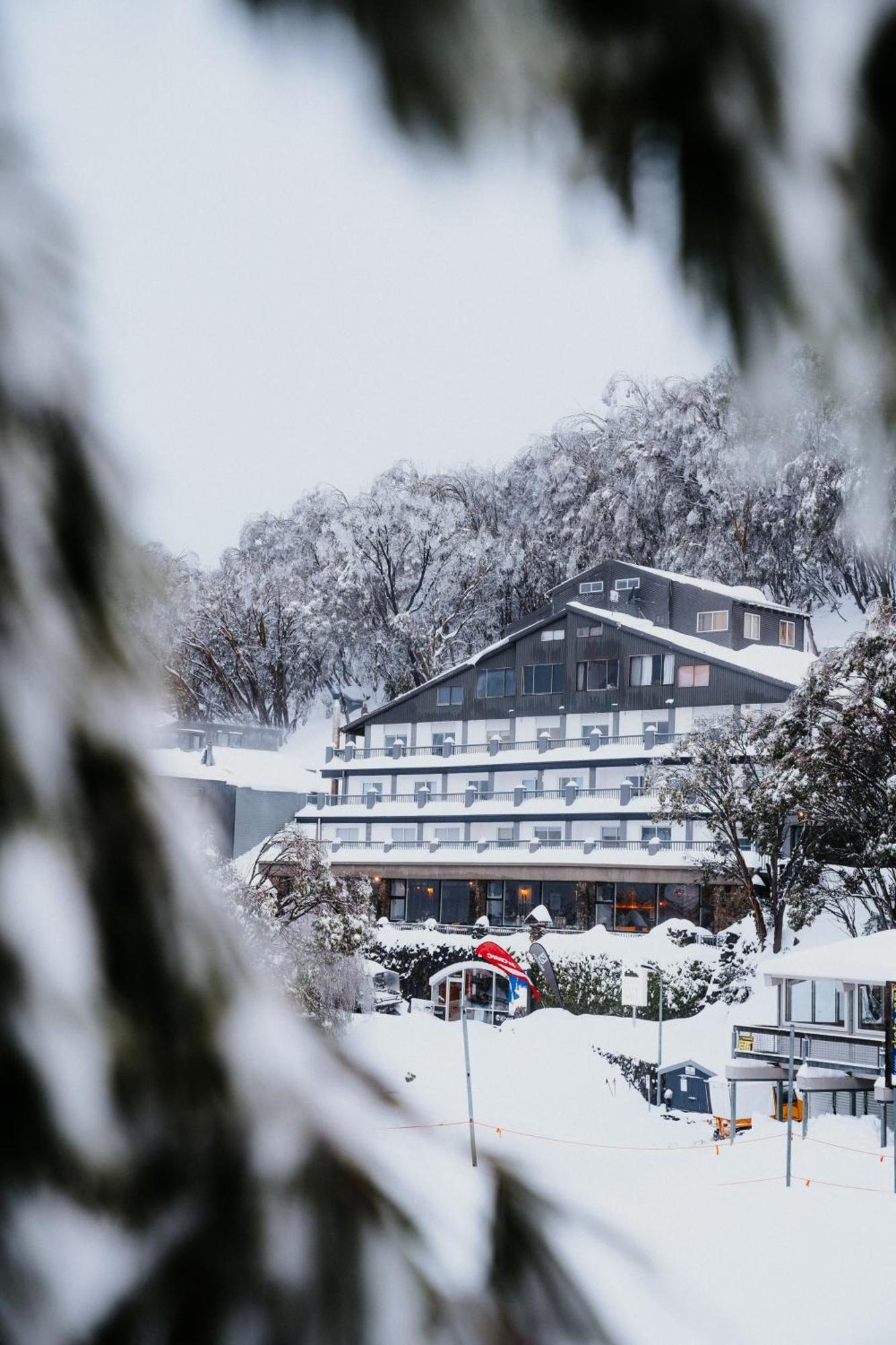 Falls Creek Hotel Exterior photo