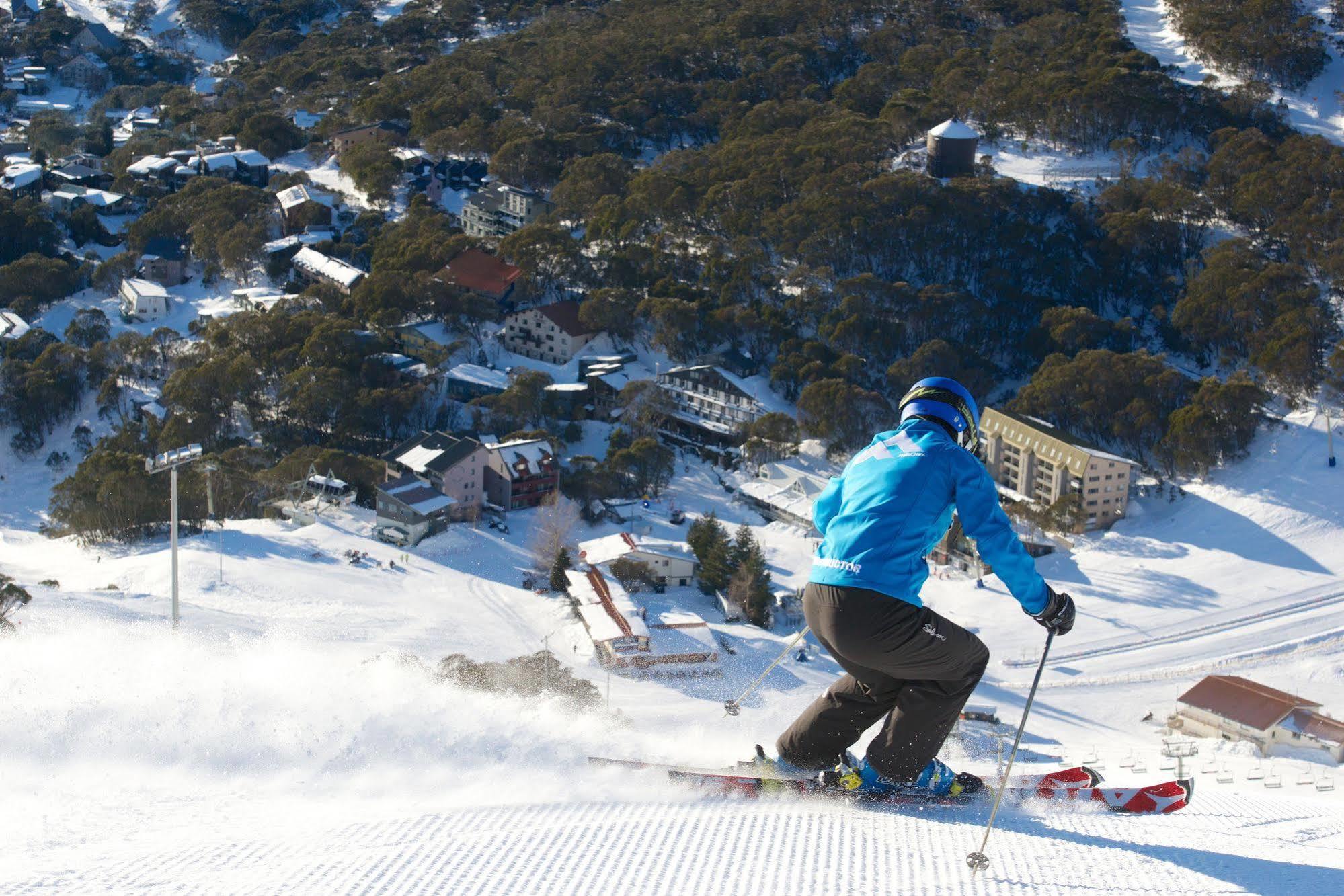 Falls Creek Hotel Exterior photo